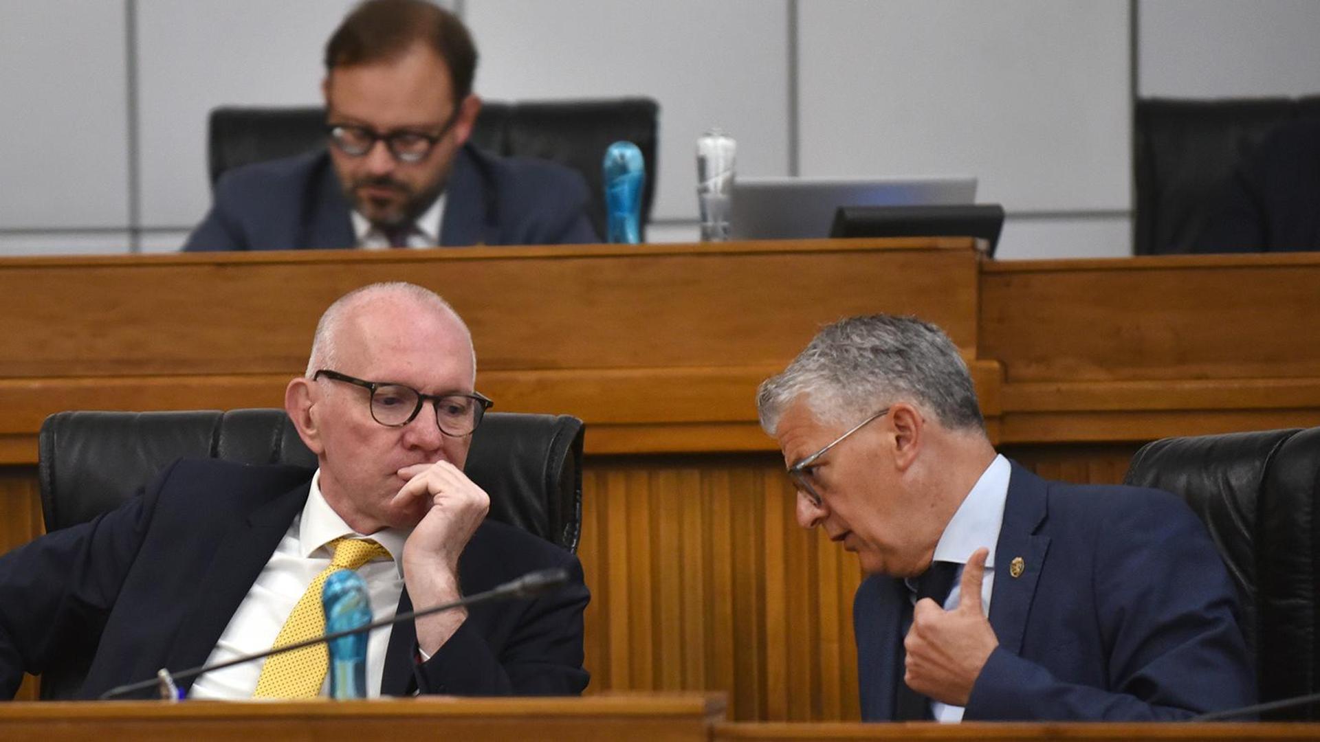Valle d'Aosta: crisi di governo regionale, gli alleati pongono condizioni a Testolin