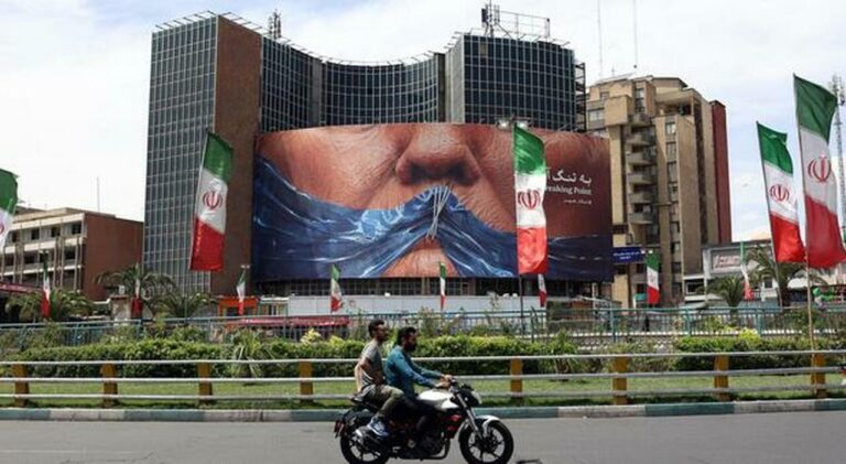 Crisi USA-Iran: dietro le minacce di Trump, la fretta di Washington di evitare un conflitto aperto