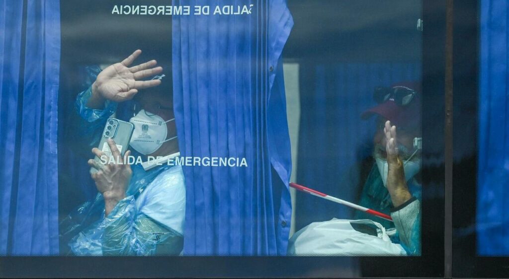 Hantavirus sulla nave MV Hondius: l'epidemiologo italiano che ha scelto di restare a bordo fino alla fine