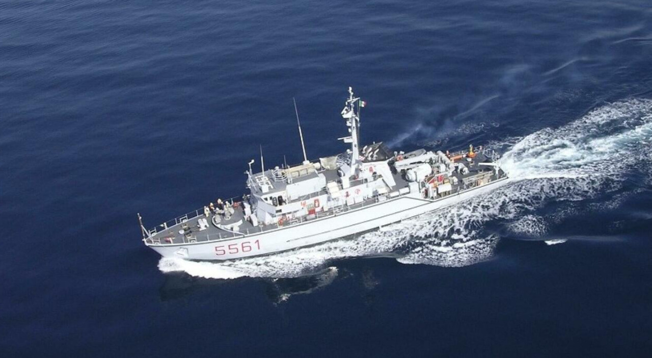 Stretto di Hormuz, vertice Roma-Parigi: l'Italia prepara due dragamine per la missione navale