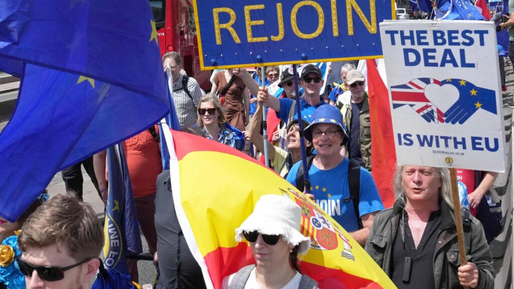 Brexit, il decennio perduto: costi economici, promesse mancate e un futuro ancora incerto