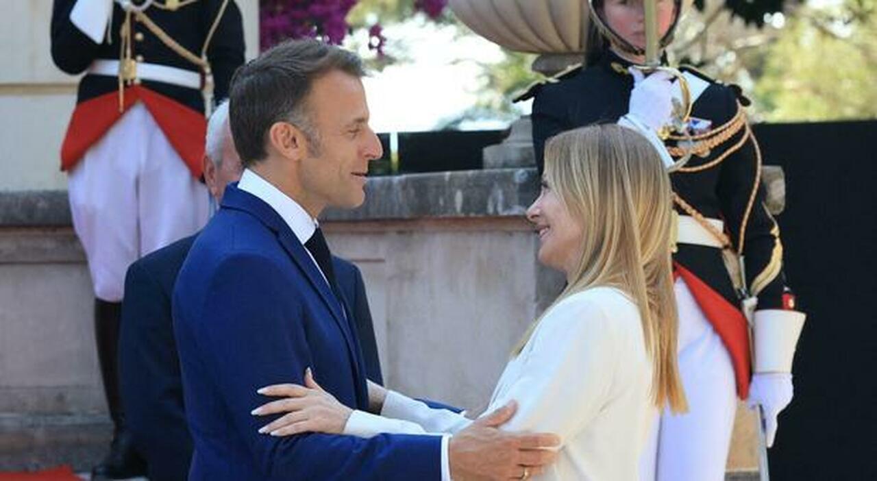 Meloni a Cap d'Antibes: "L'Italia non ha partecipato agli attacchi contro l'Iran". Con Macron intesa su Libano e futuro dell'Europa