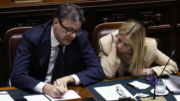 Caro carburanti: il governo cerca 250 milioni per calmierare i prezzi alla pompa