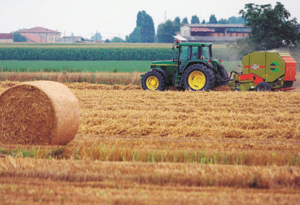 Crisi del gasolio agricolo: prezzi raddoppiati, proteste nel Lazio e il dilemma americano sull'embargo