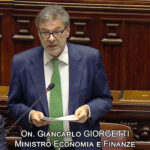 Debito pubblico e procedura d'infrazione: Giorgetti difende il governo, ma l'opposizione non cede